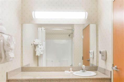 Quality Inn Гантінґтон Екстер'єр фото