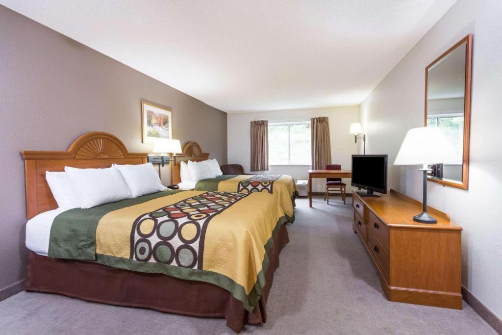 Quality Inn Гантінґтон Екстер'єр фото